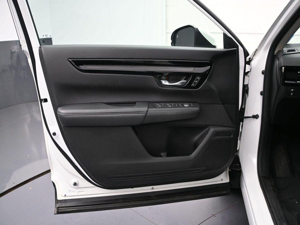 used 2023 Honda CR-V car, priced at $29,988