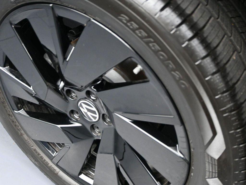 used 2025 Volkswagen Atlas car, priced at $39,888