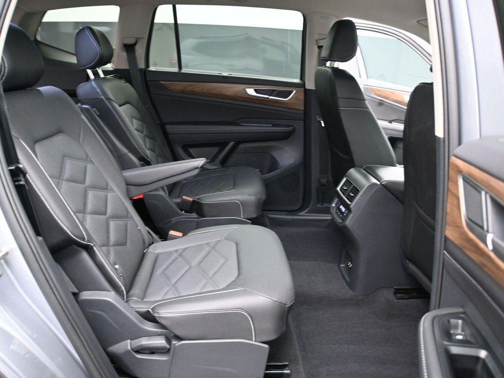 used 2025 Volkswagen Atlas car, priced at $39,888