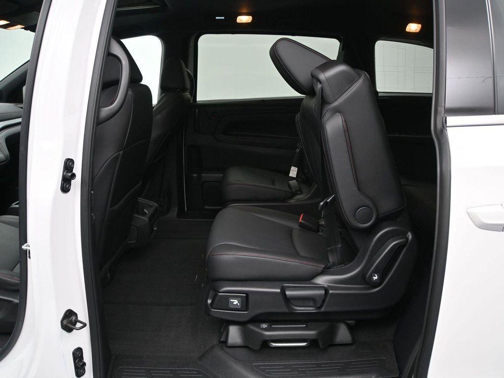 used 2025 Honda Odyssey car, priced at $37,988