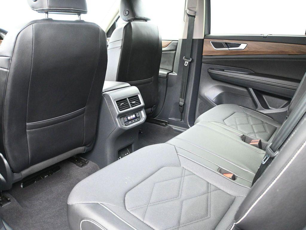 used 2024 Volkswagen Atlas car, priced at $32,488