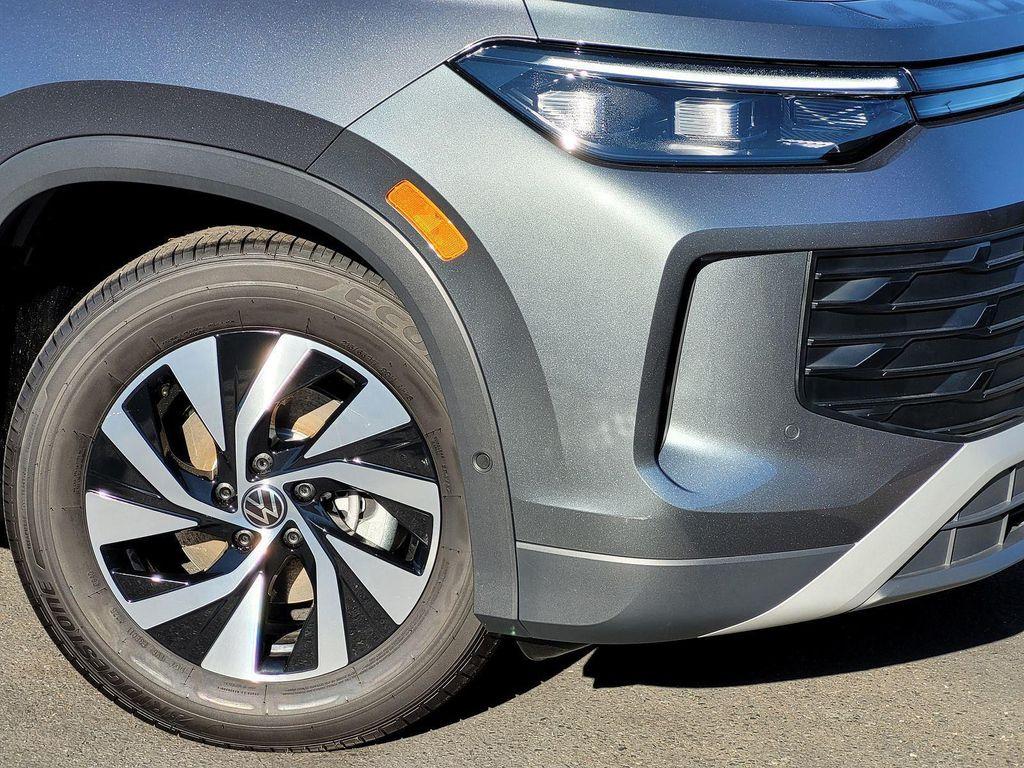 new 2026 Volkswagen Tiguan car, priced at $30,437