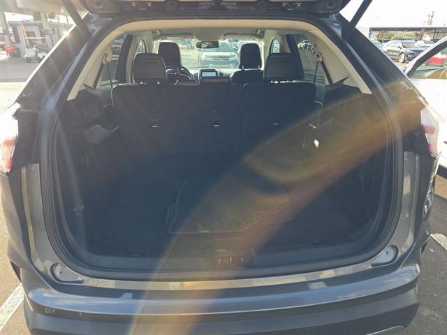 used 2023 Ford Edge car, priced at $18,325