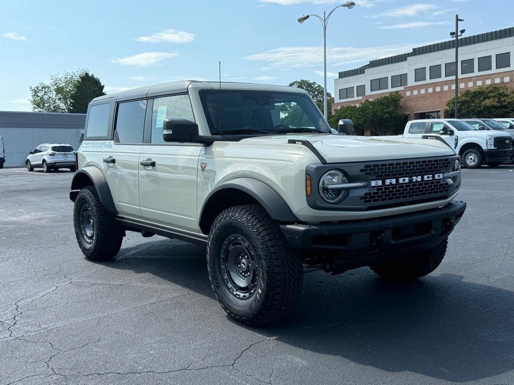 new 2025 Ford Bronco car, priced at $61,959