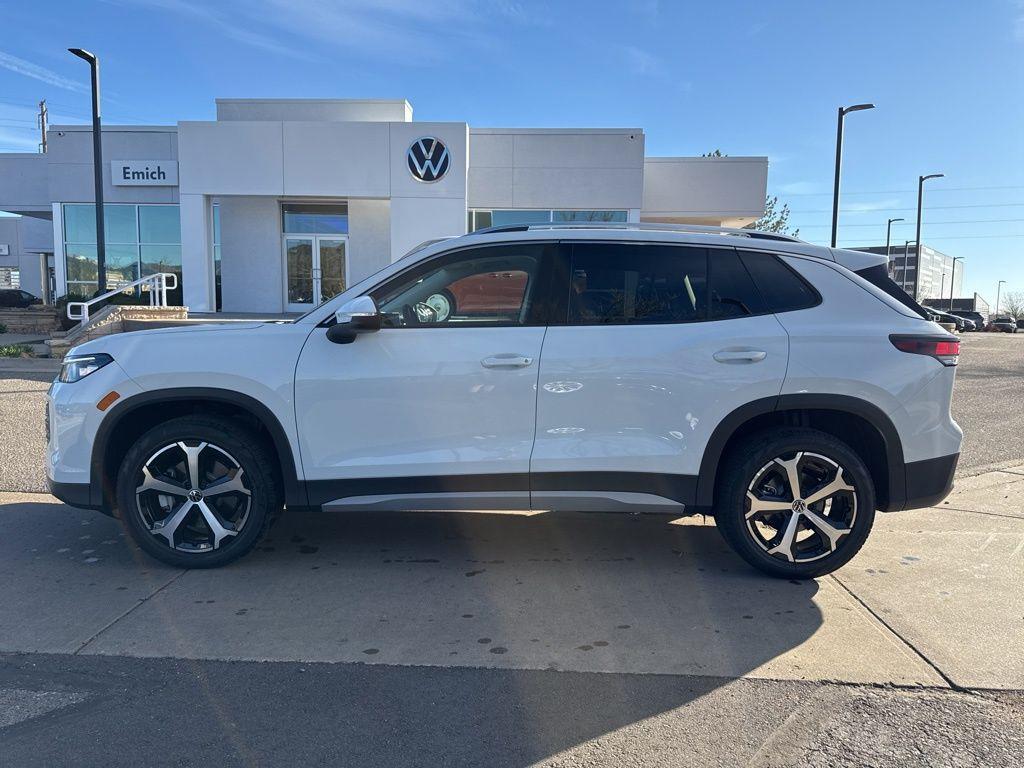 new 2026 Volkswagen Tiguan car, priced at $35,357