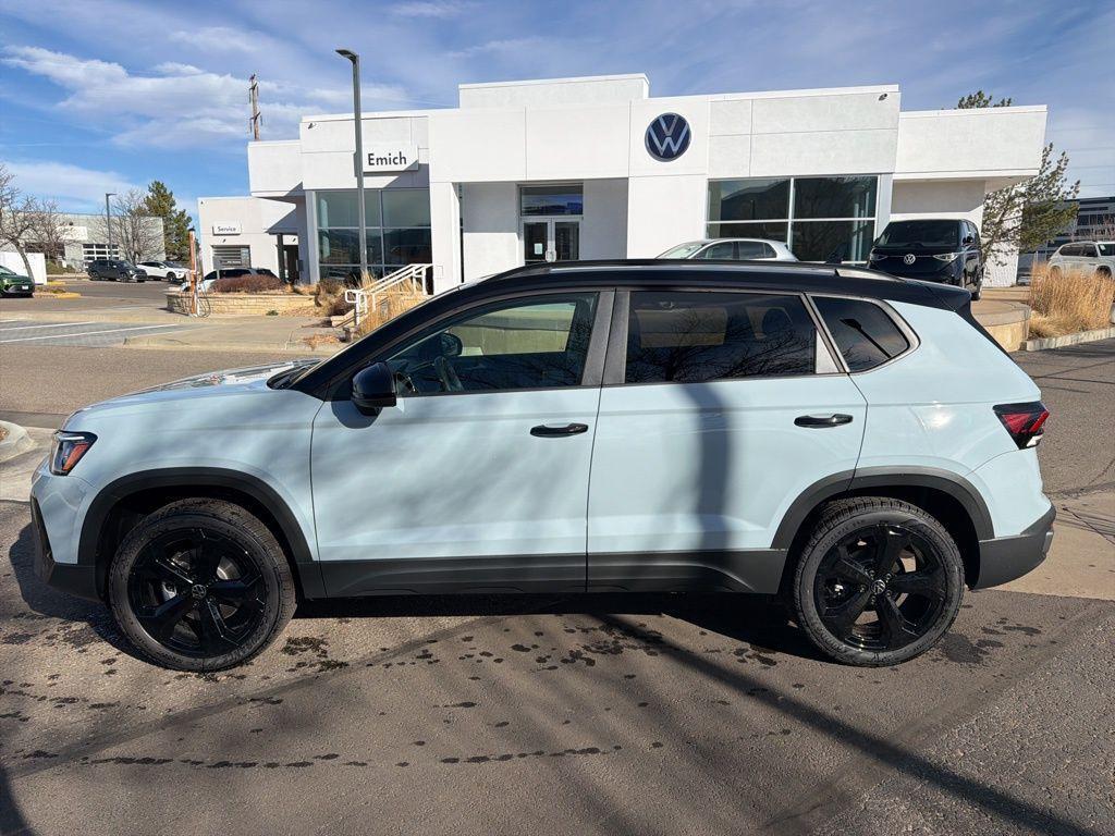 new 2025 Volkswagen Taos car