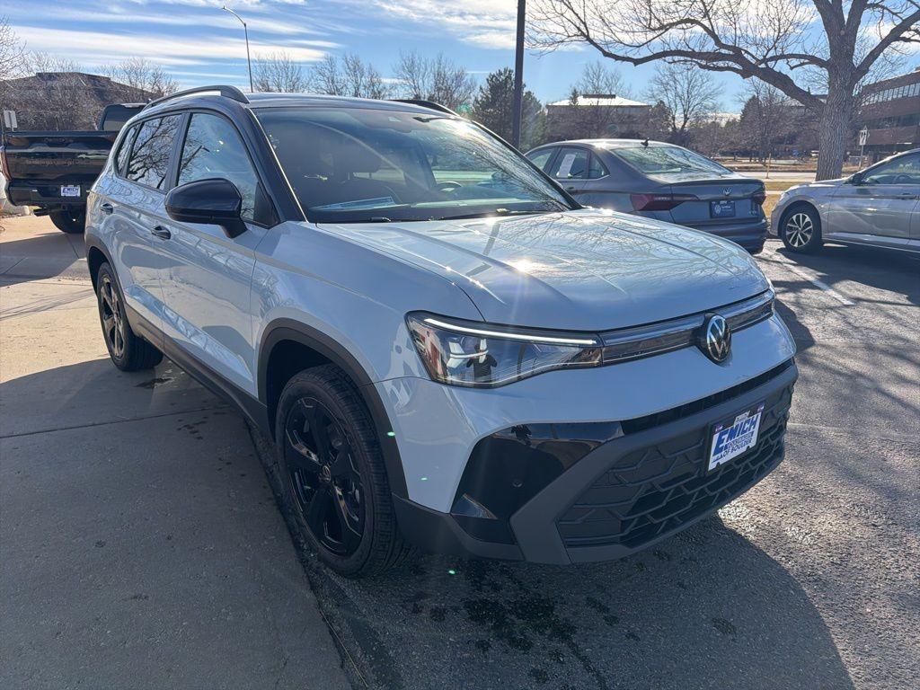 new 2025 Volkswagen Taos car