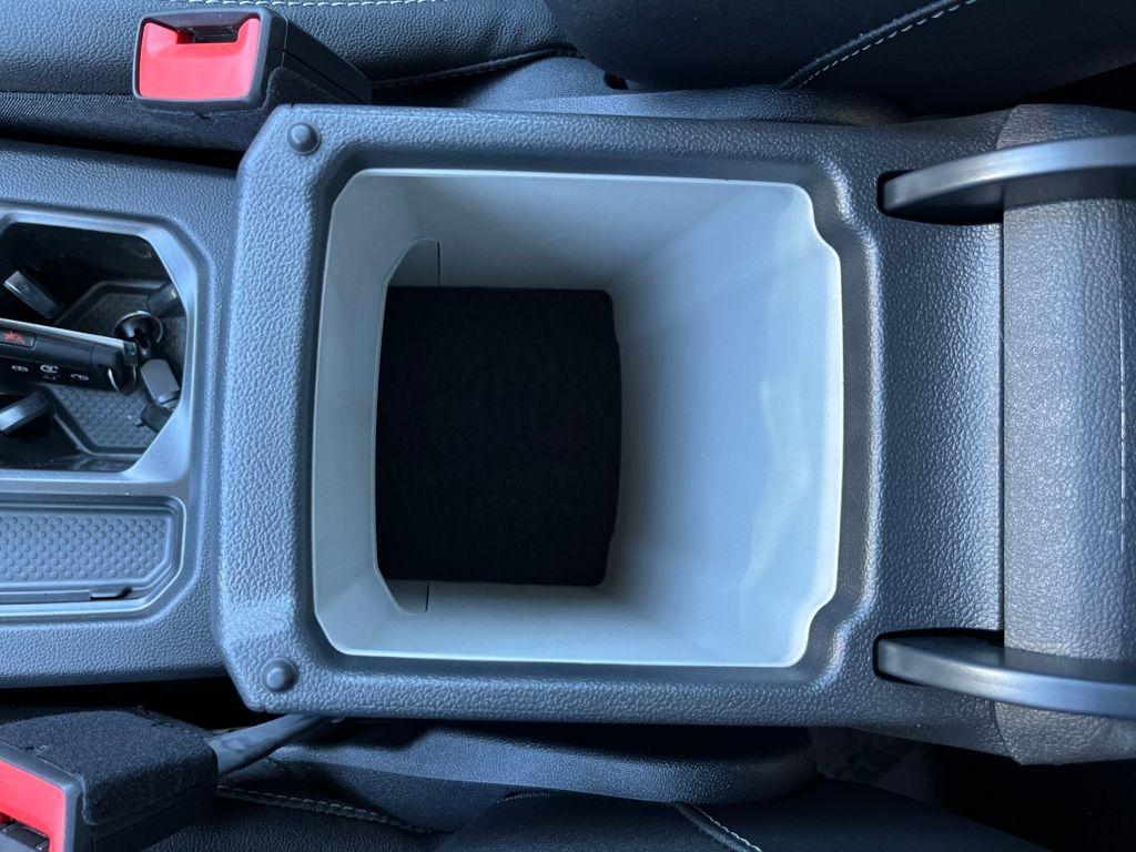 new 2025 Volkswagen Taos car