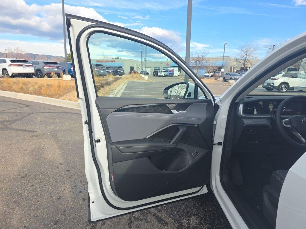 new 2026 Volkswagen Tiguan car, priced at $35,026