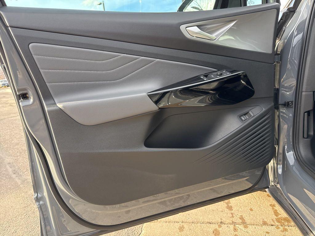 used 2023 Volkswagen ID.4 car, priced at $25,500