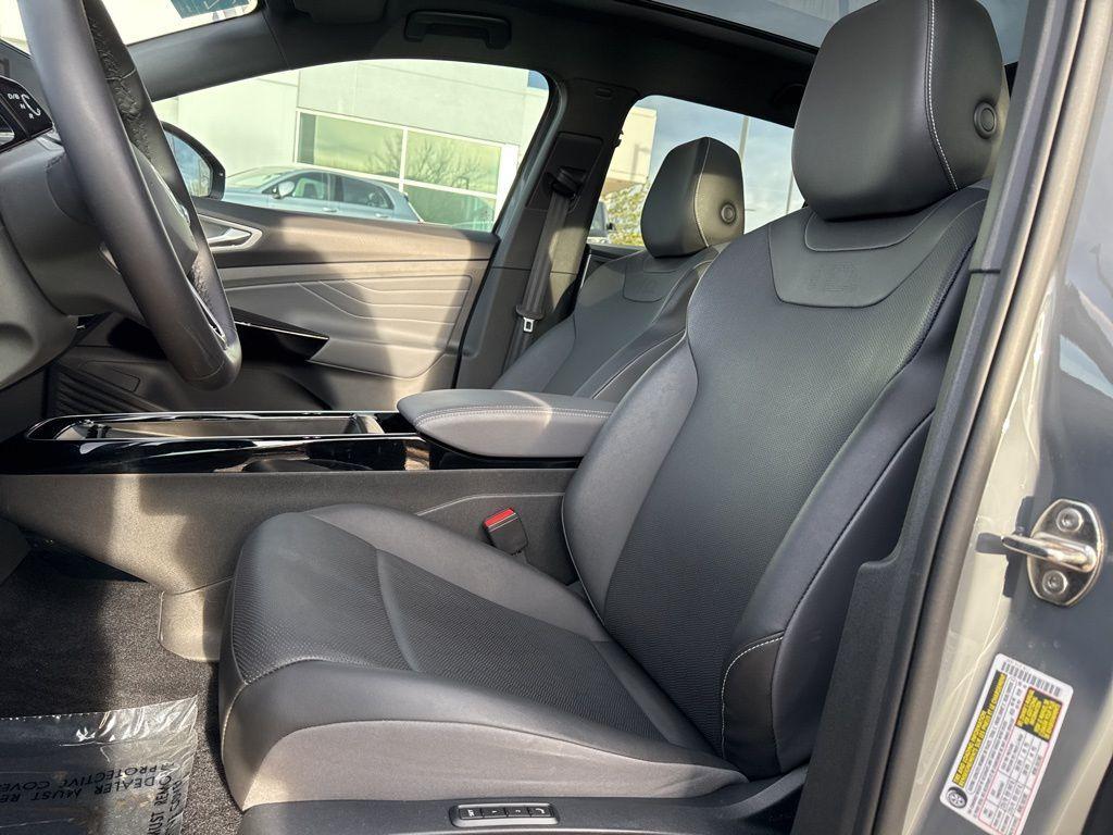 used 2023 Volkswagen ID.4 car, priced at $25,500