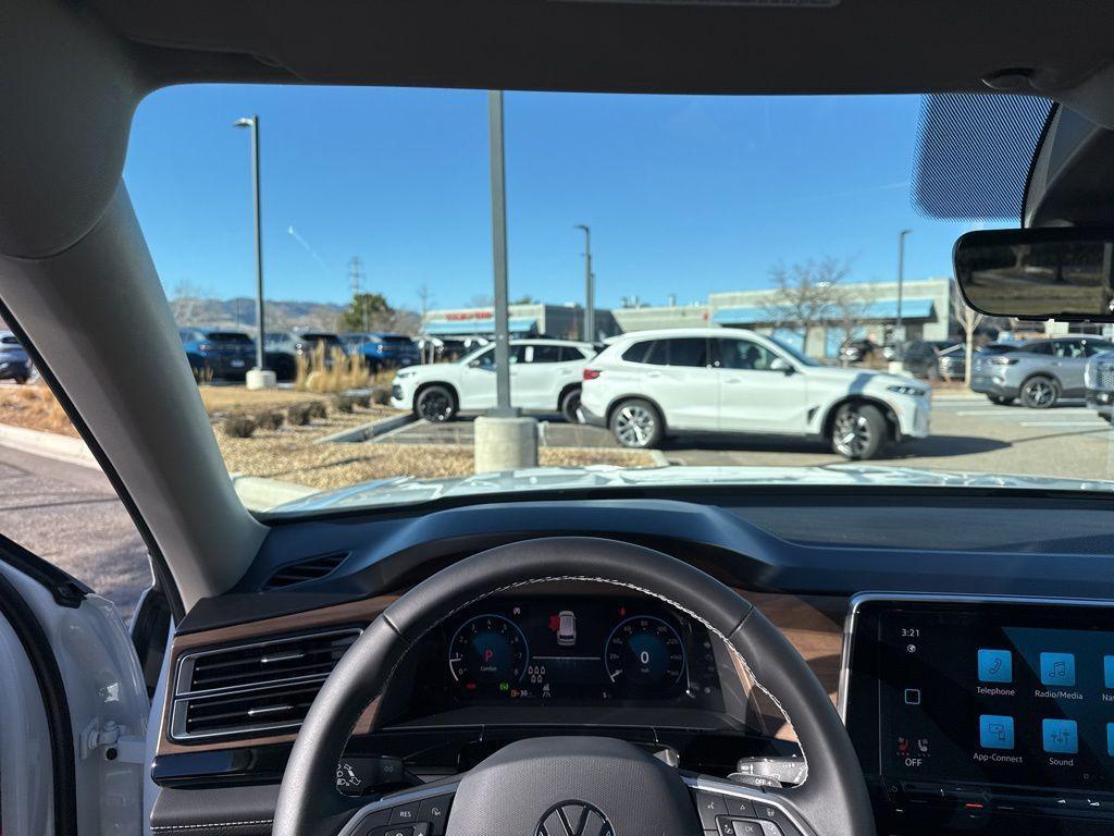 new 2026 Volkswagen Atlas car, priced at $45,015