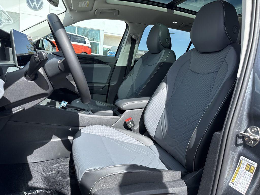 new 2026 Volkswagen Tiguan car, priced at $35,357