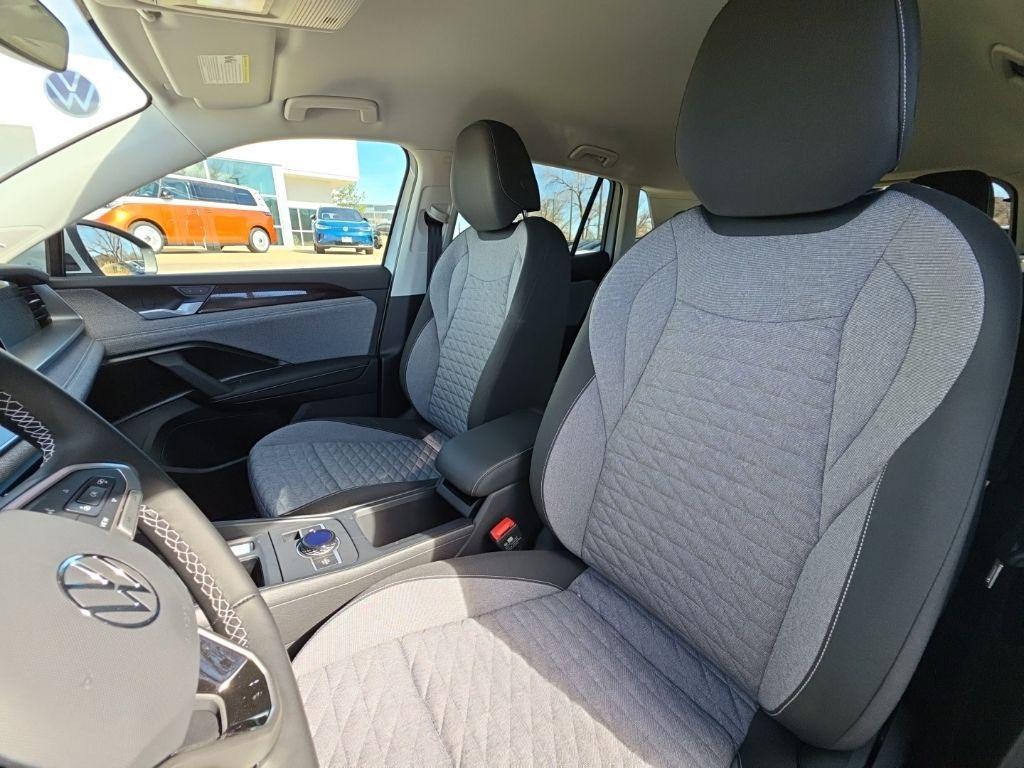 new 2026 Volkswagen Tiguan car, priced at $32,075