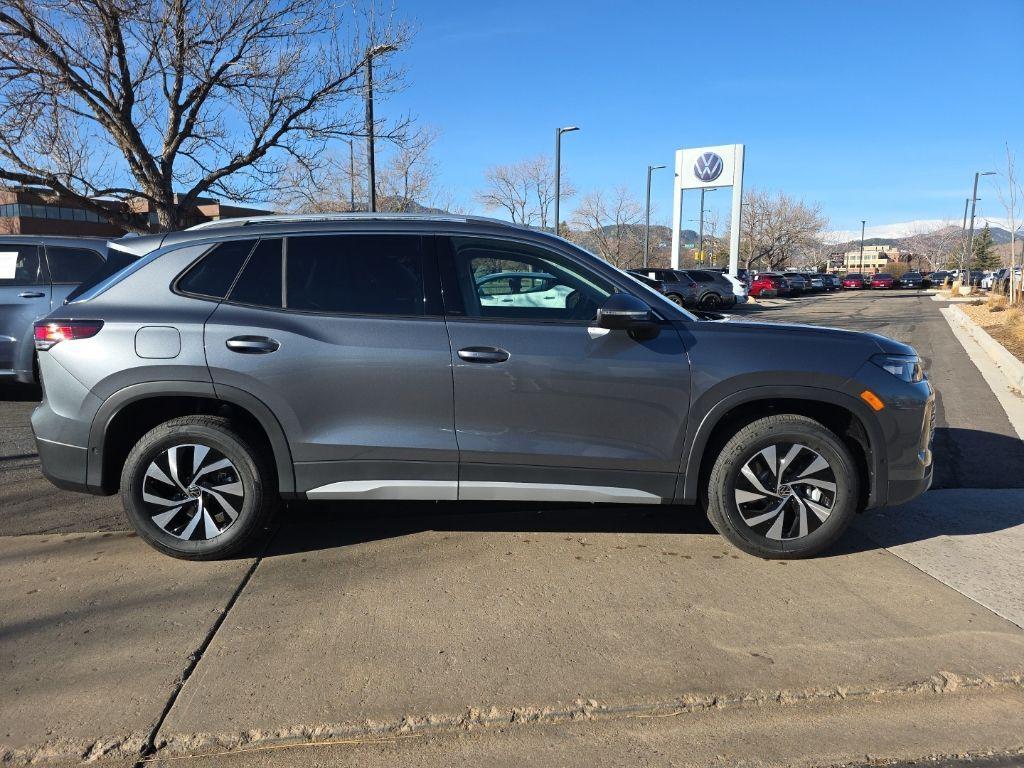 new 2026 Volkswagen Tiguan car, priced at $32,075