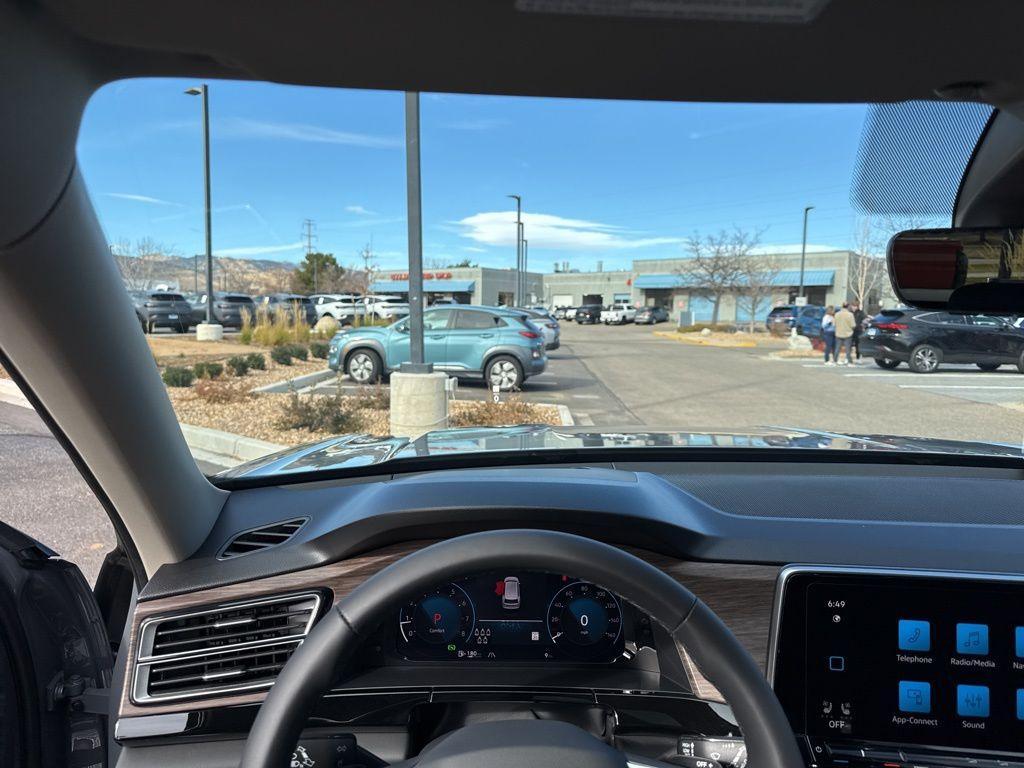 new 2026 Volkswagen Atlas car, priced at $52,498