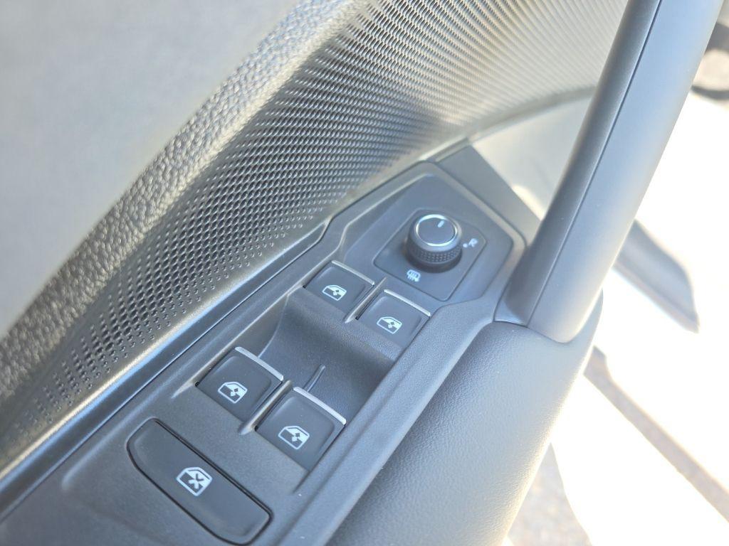 new 2026 Volkswagen Tiguan car, priced at $35,357
