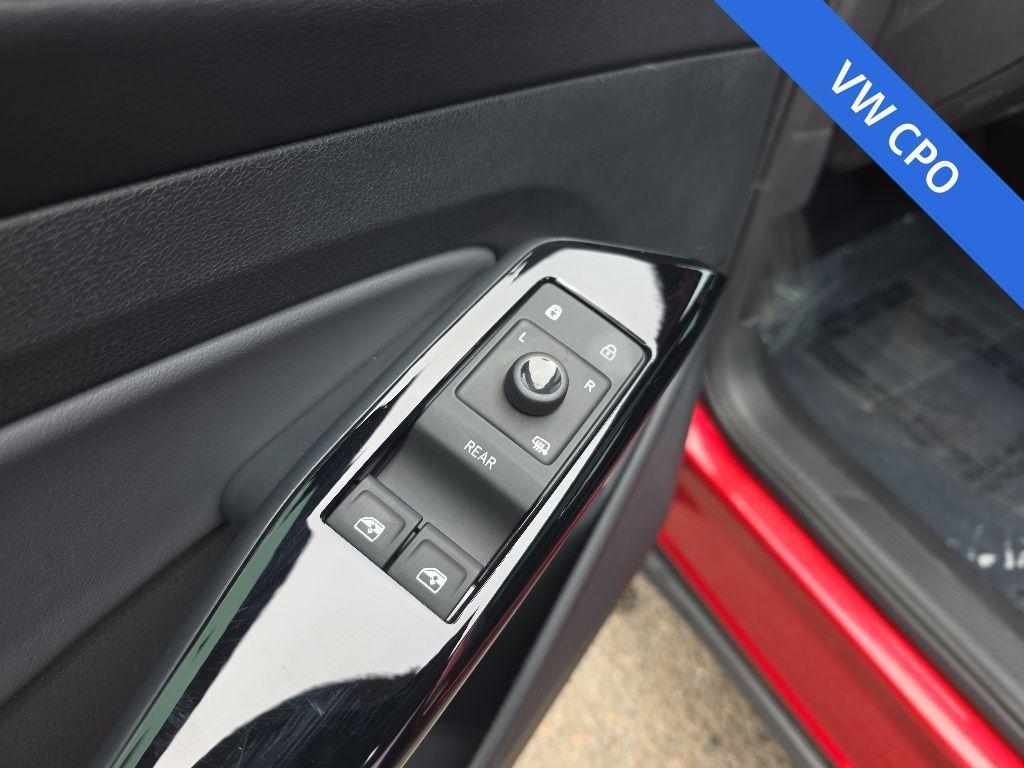 used 2024 Volkswagen ID.4 car, priced at $31,385