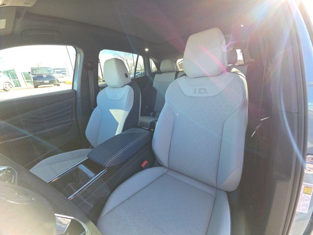 new 2026 Volkswagen ID.4 car, priced at $51,605