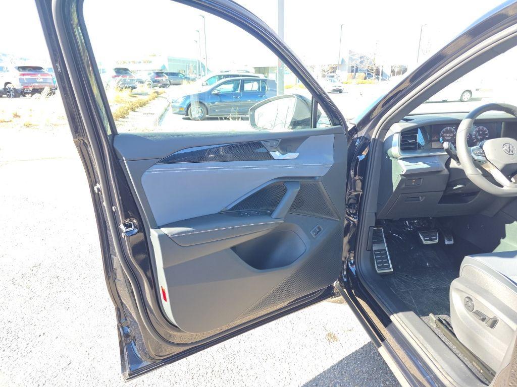 new 2026 Volkswagen Tiguan car, priced at $38,549