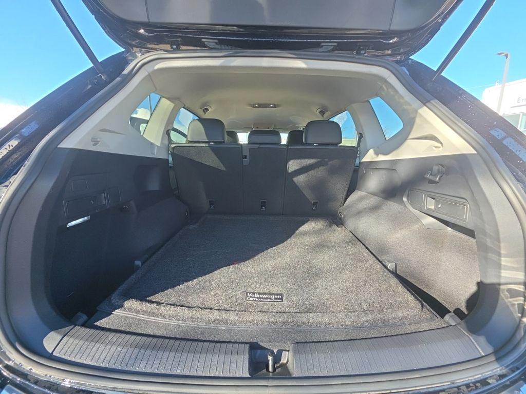 used 2022 Volkswagen Tiguan car, priced at $19,537