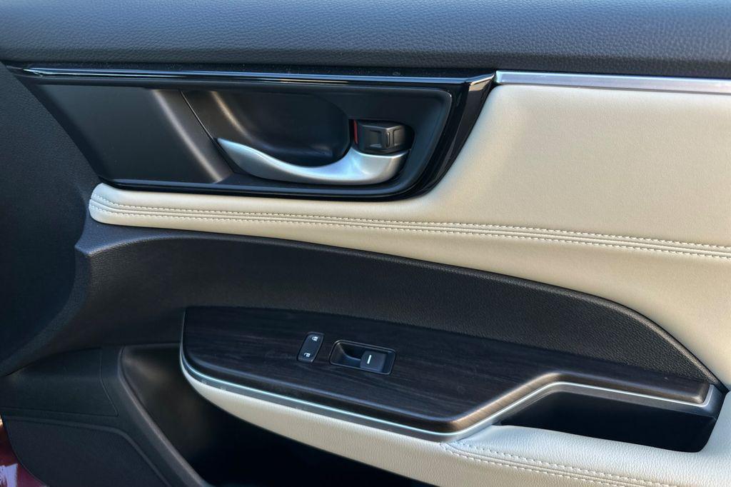 used 2021 Honda Clarity Plug-In Hybrid car, priced at $23,784