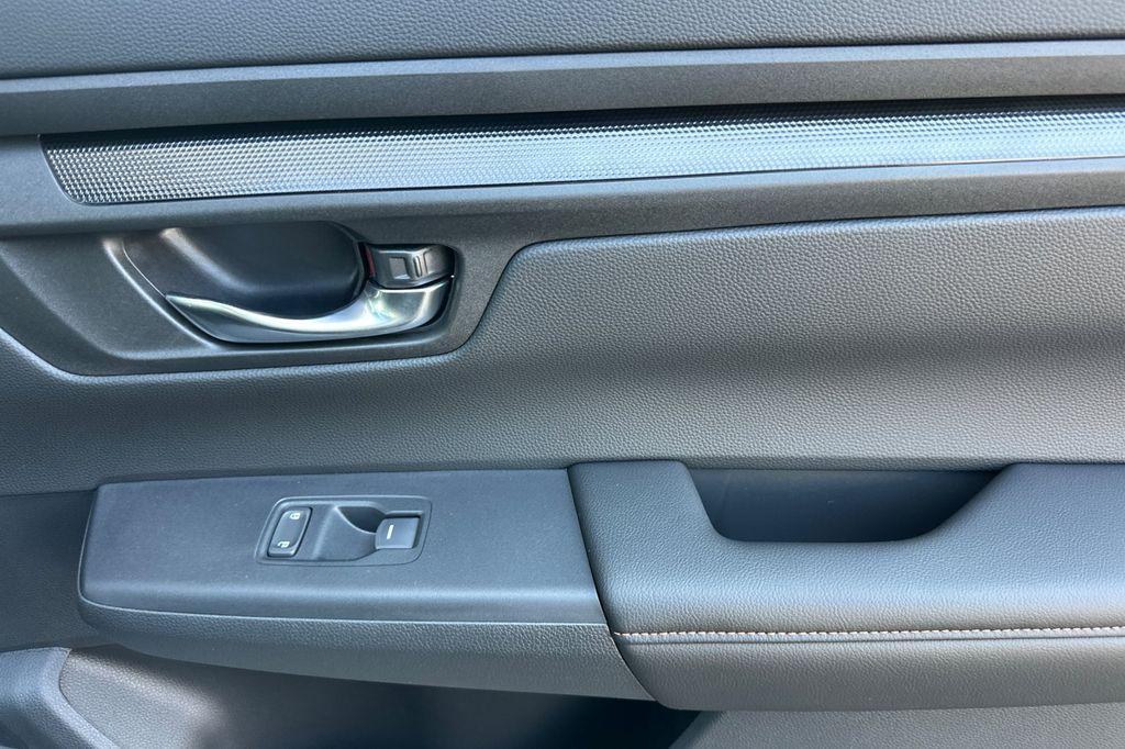 new 2026 Honda CR-V Hybrid car, priced at $41,675