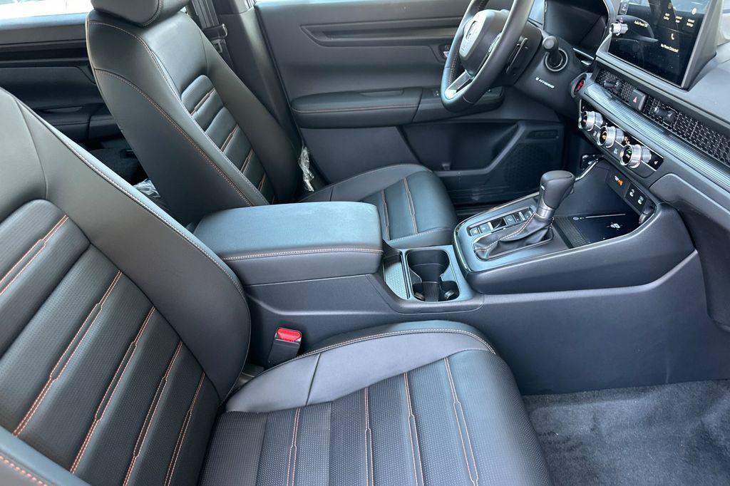 new 2026 Honda CR-V Hybrid car, priced at $41,675