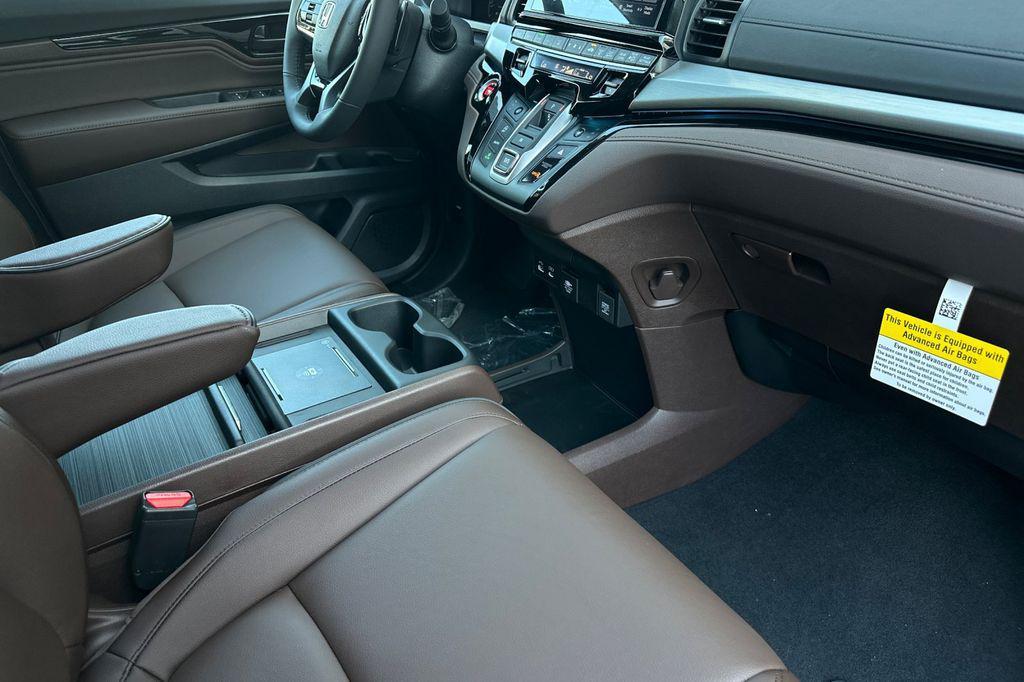 new 2026 Honda Odyssey car, priced at $49,445