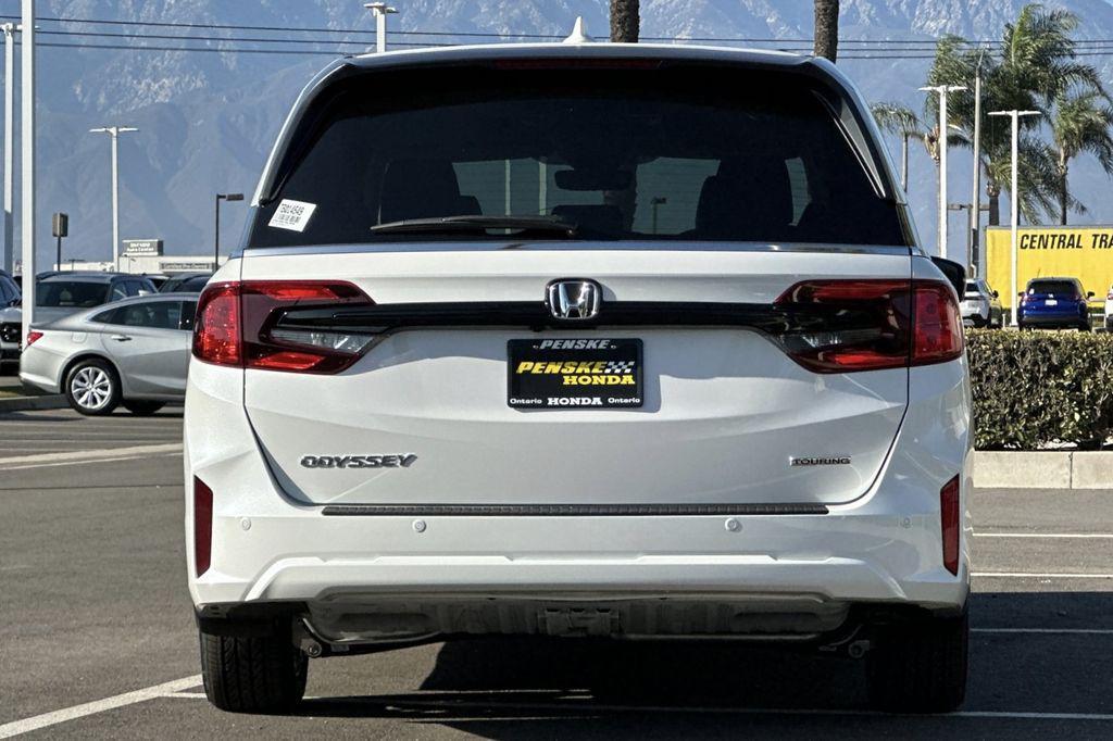 new 2026 Honda Odyssey car, priced at $49,445