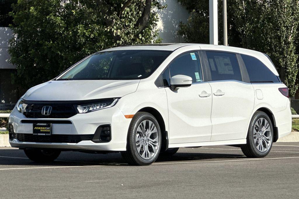 new 2026 Honda Odyssey car, priced at $49,445