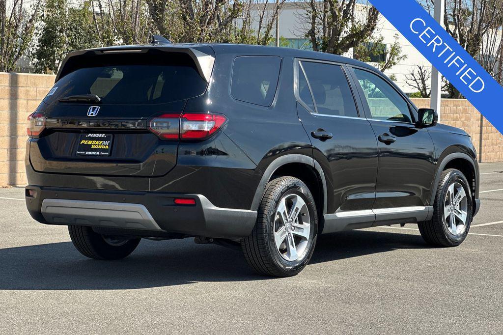 used 2025 Honda Pilot car, priced at $41,282
