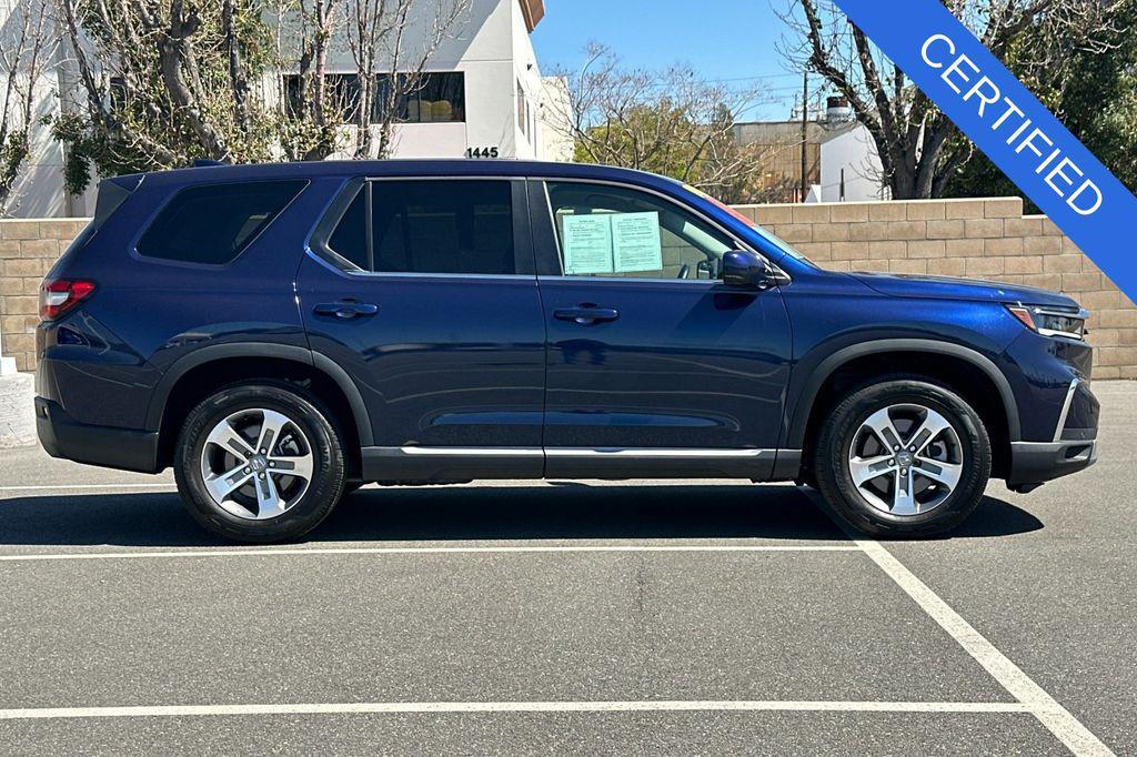 used 2025 Honda Pilot car, priced at $39,382
