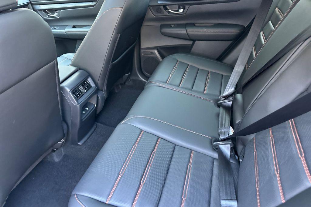 new 2026 Honda CR-V Hybrid car, priced at $40,175