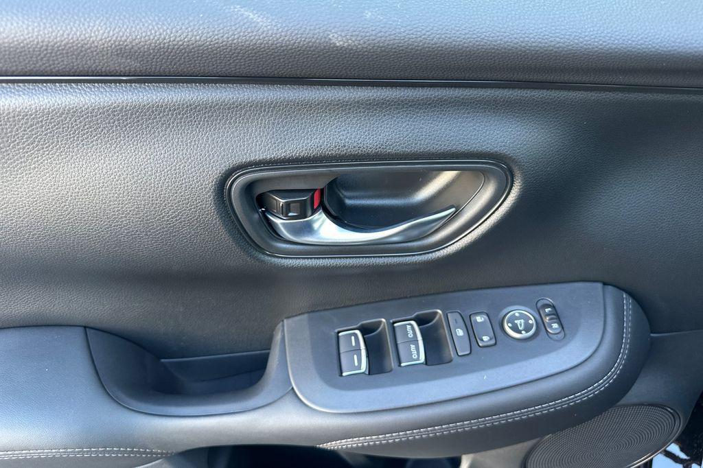 new 2026 Honda HR-V car, priced at $32,255