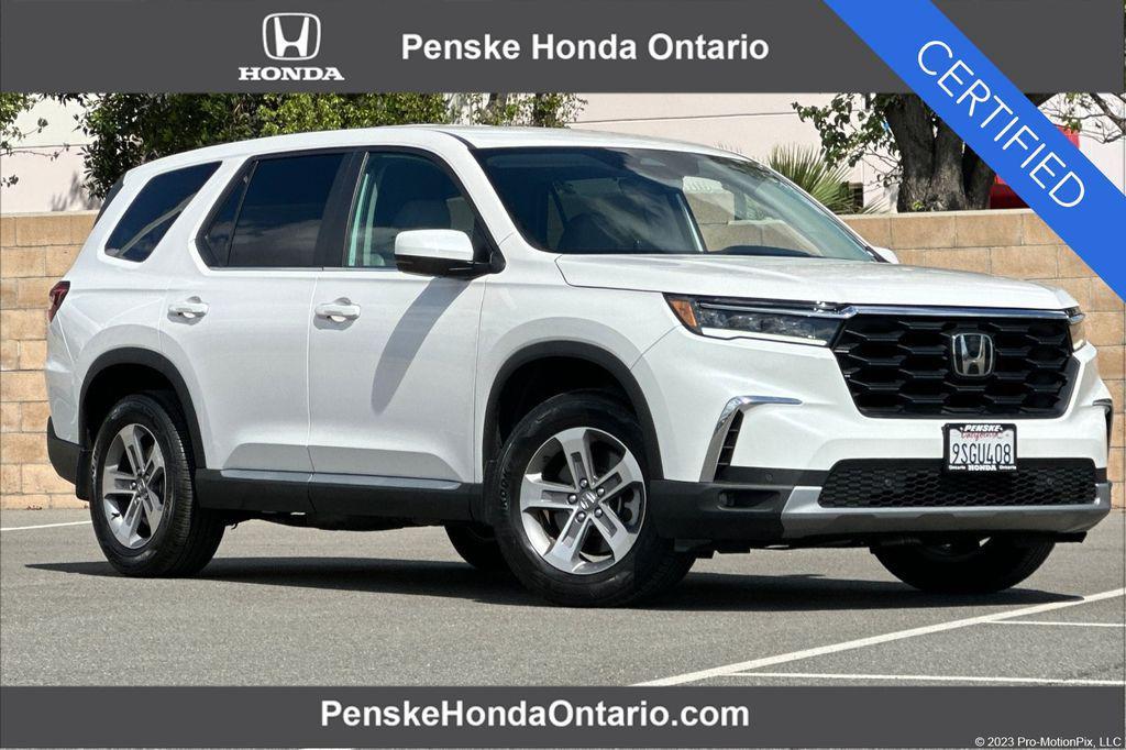 used 2025 Honda Pilot car, priced at $39,283