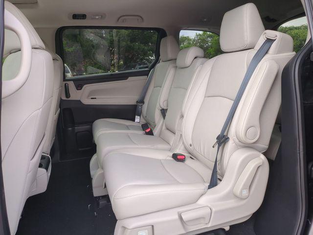 new 2026 Honda Odyssey car, priced at $42,437