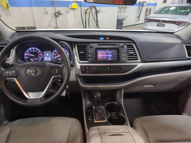 used 2015 Toyota Highlander car, priced at $15,888