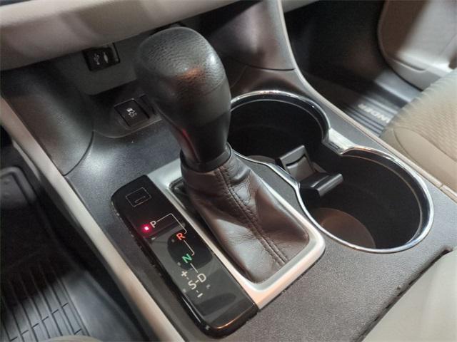 used 2015 Toyota Highlander car, priced at $15,888