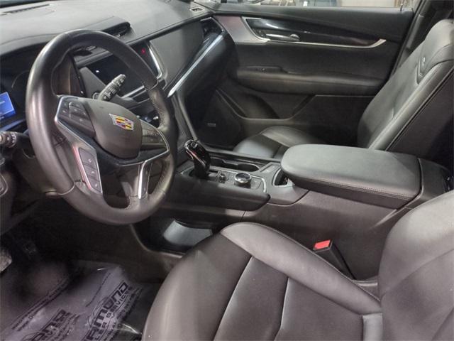 used 2024 Cadillac XT5 car, priced at $38,000
