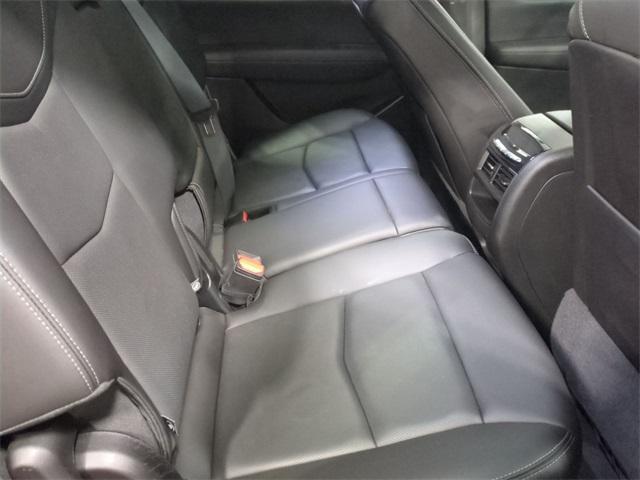 used 2024 Cadillac XT5 car, priced at $38,000