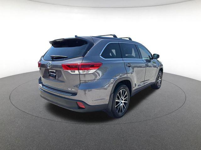 used 2018 Toyota Highlander car, priced at $16,288