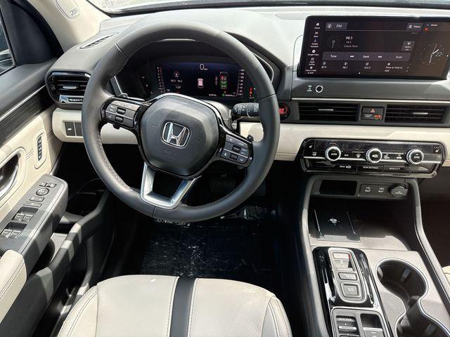 new 2026 Honda Pilot car, priced at $49,656
