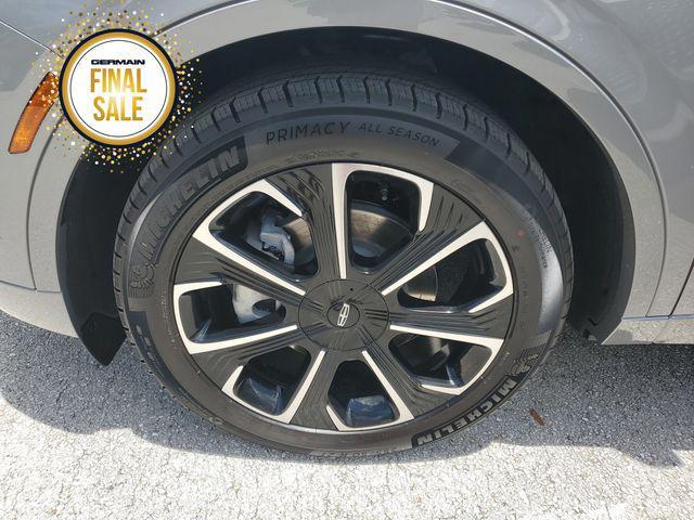 new 2025 Lincoln Nautilus car, priced at $61,275