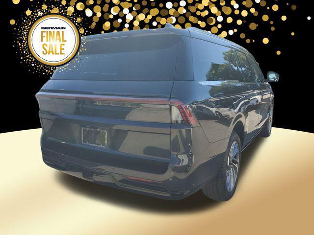 new 2025 Lincoln Navigator car, priced at $105,080