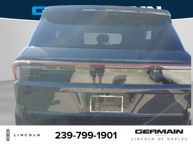 new 2025 Lincoln Navigator car, priced at $106,080