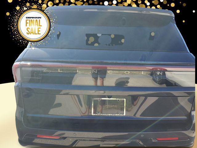 new 2025 Lincoln Navigator car, priced at $105,080