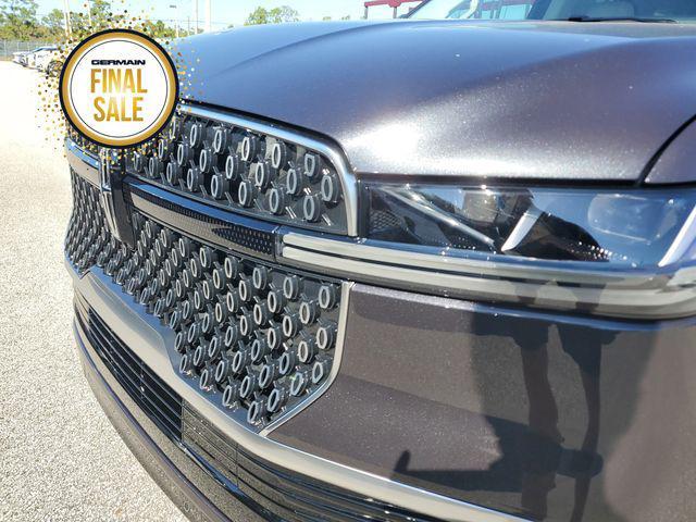 new 2025 Lincoln Navigator car, priced at $105,080