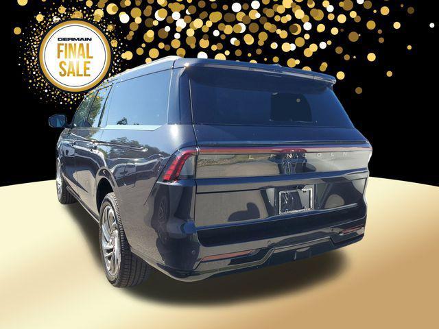 new 2025 Lincoln Navigator car, priced at $105,080