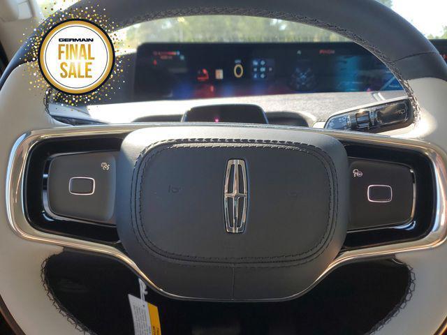 new 2025 Lincoln Navigator car, priced at $105,080